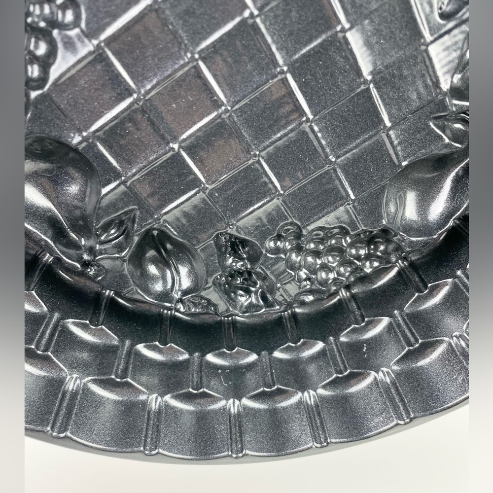 Nordic Ware Marianne Cake Pan Cast Aluminum Fruit Lattice Basket Weave 10 Cup - Picture 9 of 16